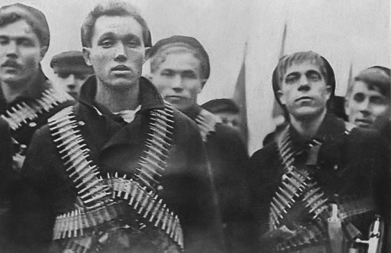 Берегитесь, Боги жаждут!