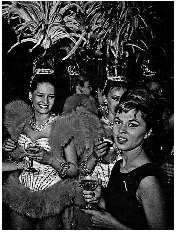 Иллюстрация к книге — Жизнь как КИНО, или Мой муж Авдотья Никитична [i_064.jpg]