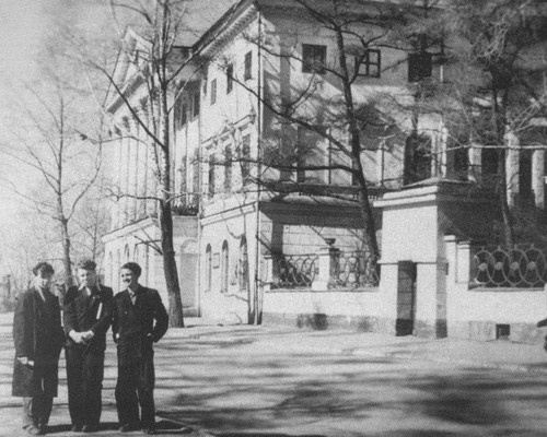 Вампилов