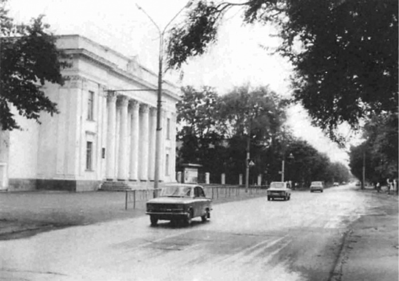 Иллюстрация к книге — Хроника рядового разведчика. Фронтовая разведка в годы Великой Отечественной войны. 1943-1945 гг [i_025.jpg]