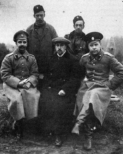 Иллюстрация к книге — Русские воздушные богатыри И. И. Сикорского [doc2fb_image_0200001a.jpg]