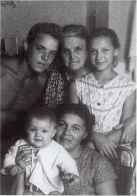 Иллюстрация к книге — Громов [i_021.jpg]