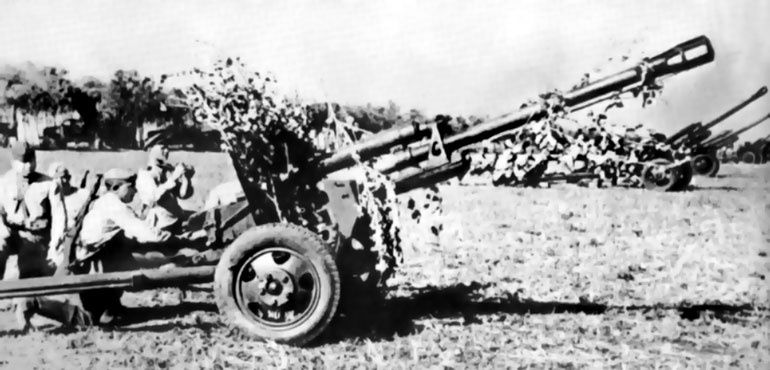 Иллюстрация к книге — Танковая гвардия в бою [autogen_ebook_id90.jpg]