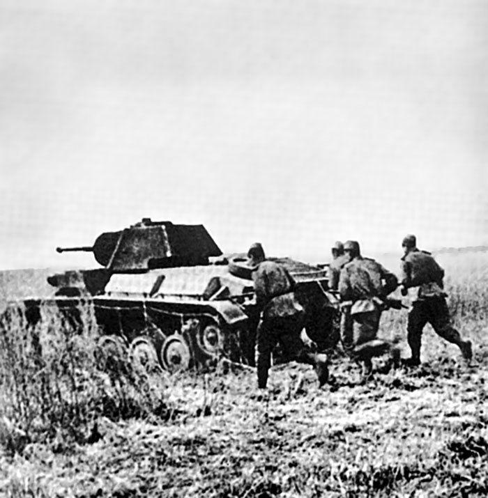 Иллюстрация к книге — Танковая гвардия в бою [autogen_ebook_id91.jpg]