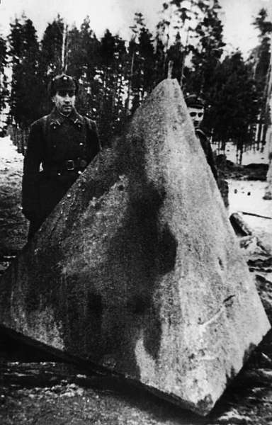 Зимняя война: «Ломят танки широкие просеки» Зимняя война: «Ломят танки широкие просеки»