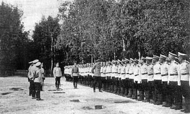 Иллюстрация к книге — Российские юнкера. 1864-1917 гг. История военных училищ [i_003.jpg]