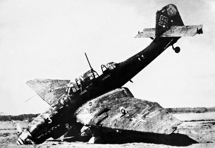 Иллюстрация к книге — &quot;Штукас&quot;. Асы Блицкрига в бою [autogen_ebook_id13.jpg]