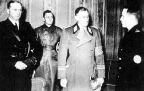 Иллюстрация к книге — Штурмовые отряды (СА) Гитлера 1921-1945 [i_005.jpg]