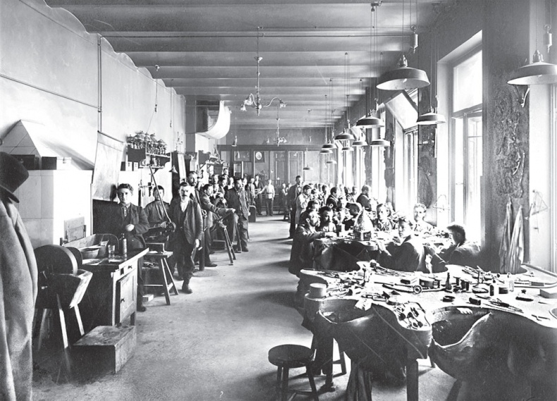 Иллюстрация к книге — Исторические здания Петербурга. Прошлое и современность. Адреса и обитатели [_62.jpg]