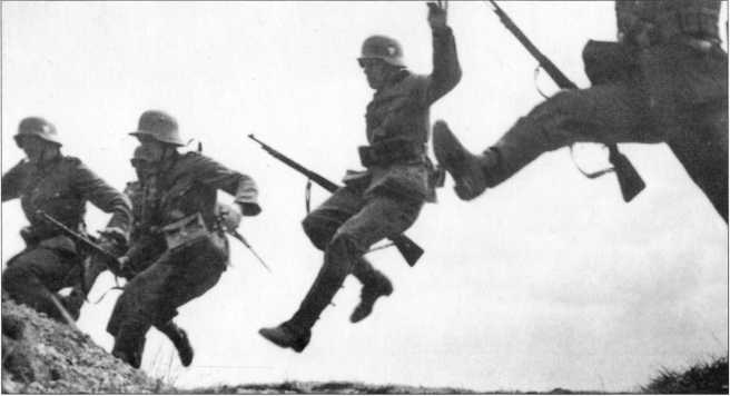 Иллюстрация к книге — Wehrmacht. Сухопутные войска III Рейха [i_009.jpg]