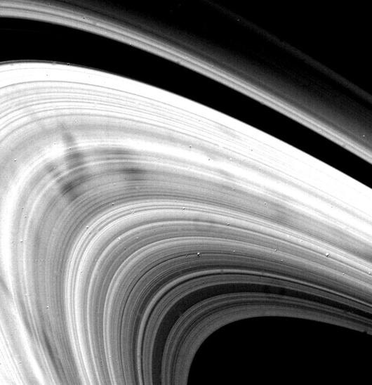 Иллюстрация к книге — Солнечная система [nasa_saturns_spokes.jpg]