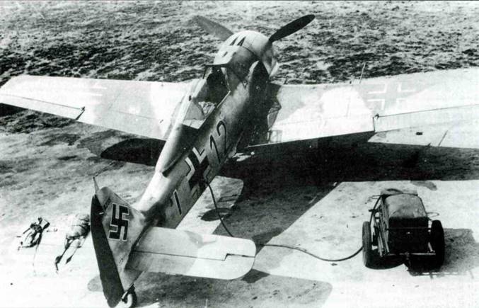 Иллюстрация к книге — Focke Wulf FW190 A/F/G. Часть 2 [pic_64.jpg]