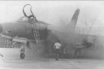 Иллюстрация к книге — F-105 Thunderchie [pic_87.jpg]