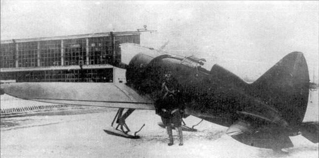 Иллюстрация к книге — И-16 боевой «ишак» сталинских соколов. Часть 1 [pic_11.jpg]
