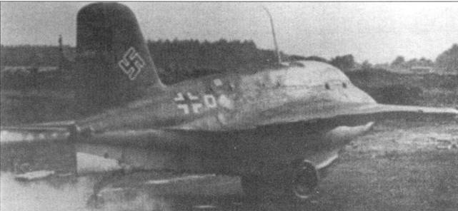 Иллюстрация к книге — Me 163 ракетный истребитель Люфтваффе [pic_78.jpg]
