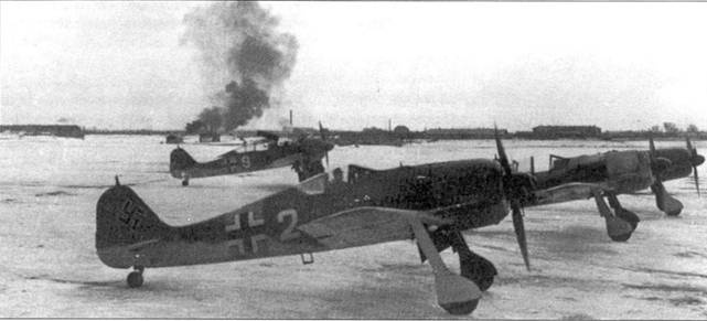 Иллюстрация к книге — Асы люфтваффе. Пилоты Fw 190 на Восточном фронте [pic_26.jpg]