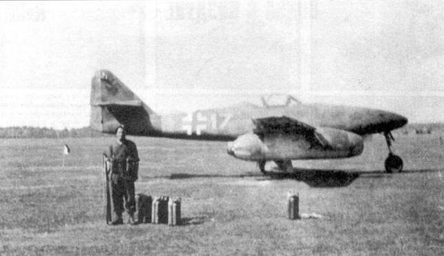 Иллюстрация к книге — Me 262 последняя надежда люфтваффе Часть 2 [pic_2.jpg]