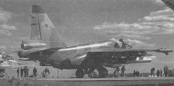 Иллюстрация к книге — Су-25 «Грач» [pic_57.jpg]