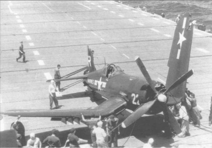 Иллюстрация к книге — F4U Corsair [pic_171.jpg]