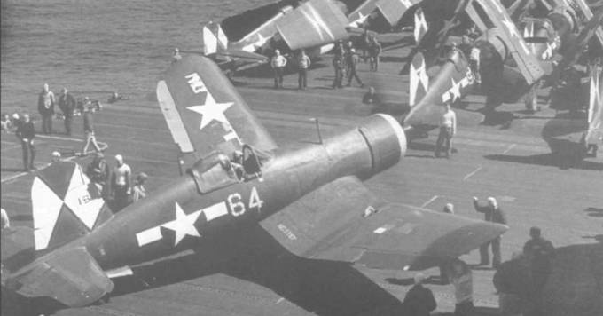Иллюстрация к книге — F4U Corsair [pic_77.jpg]