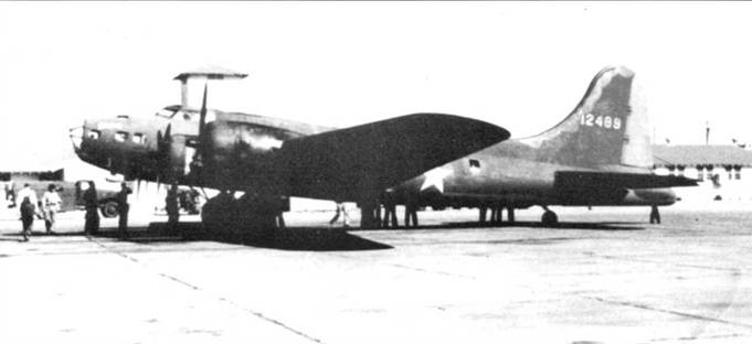 Иллюстрация к книге — B-17 Flying Fortress [pic_76.jpg]