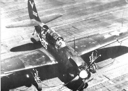 Иллюстрация к книге — SB2C Helldiver [pic_152.jpg]