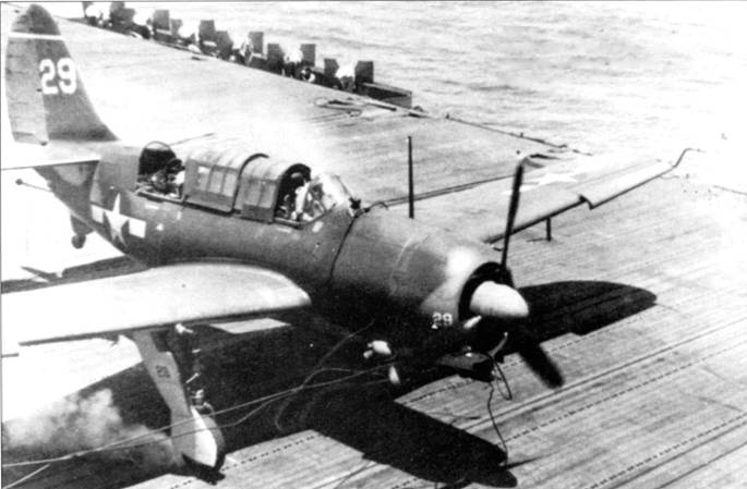 Иллюстрация к книге — SB2C Helldiver [pic_75.jpg]