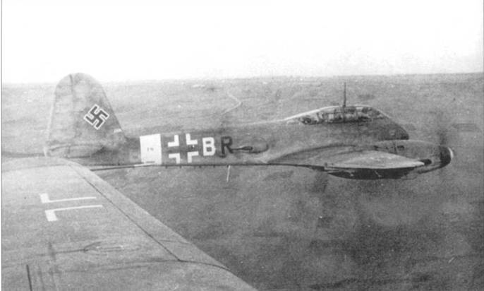 Иллюстрация к книге — Messershmitt Me 210/410 [pic_40.jpg]