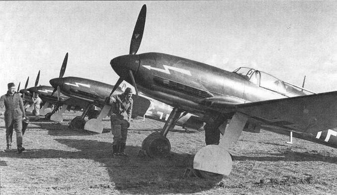 Иллюстрация к книге — Heinkel Не 100 [pic_4.jpg]