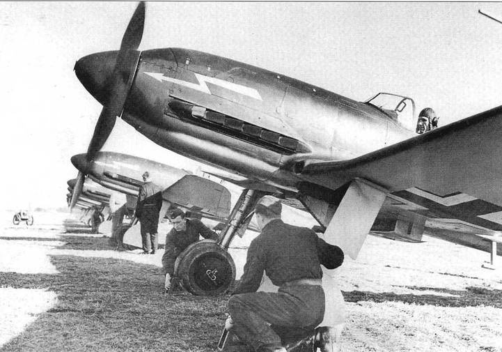 Иллюстрация к книге — Heinkel Не 100 [pic_48.jpg]