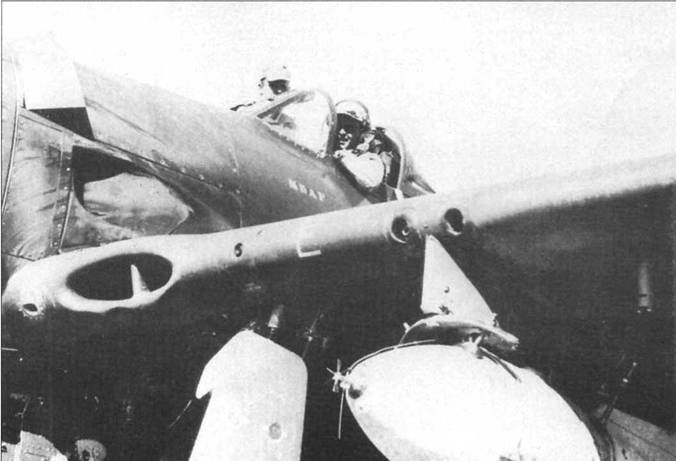 Иллюстрация к книге — F8F «Bearcat» [pic_133.jpg]