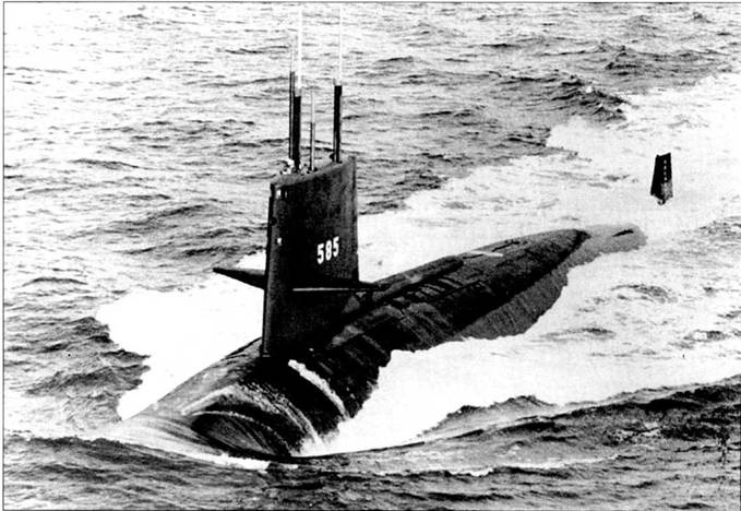 Иллюстрация к книге — Атомные субмарины США [pic_33.jpg]