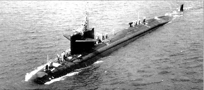 Иллюстрация к книге — Атомные субмарины США [pic_72.jpg]
