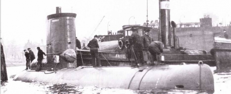 Иллюстрация к книге — Германские субмарины Тип XXIII крупным планом [pic_1.jpg]