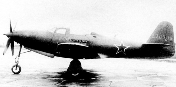 Иллюстрация к книге — ИСТРЕБИТЕЛЬ P-63 «КИНГКОБРА» [i_077.jpg]