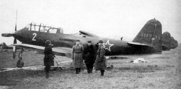 Иллюстрация к книге — ИСТРЕБИТЕЛЬ P-63 «КИНГКОБРА» [i_082.jpg]
