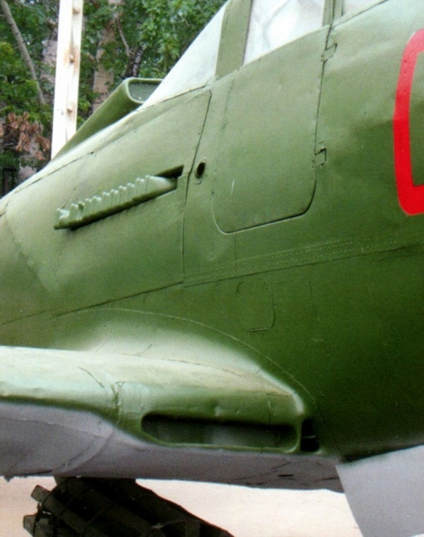 Иллюстрация к книге — ИСТРЕБИТЕЛЬ P-63 «КИНГКОБРА» [i_099.jpg]