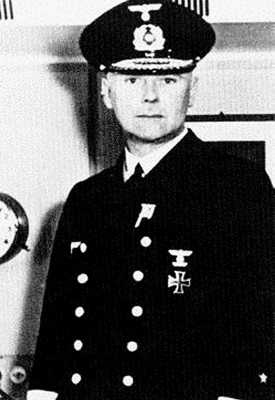 Иллюстрация к книге — Кригсмарине. Военно-морской флот Третьего рейха [i_035.jpg]