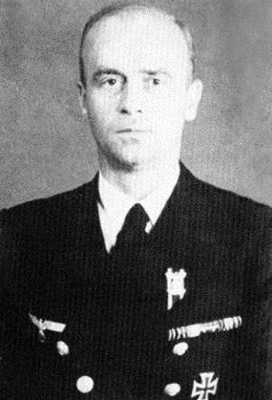 Иллюстрация к книге — Кригсмарине. Военно-морской флот Третьего рейха [i_071.jpg]