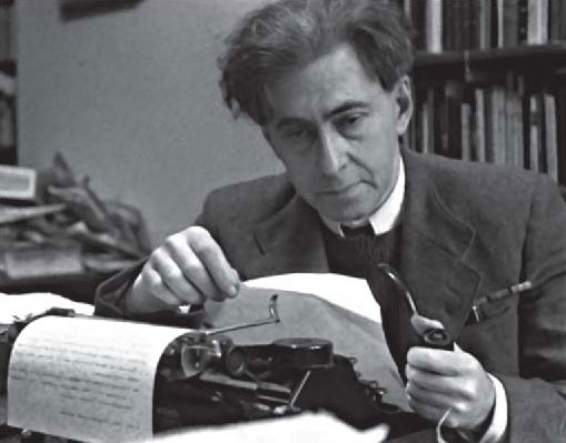 Иллюстрация к книге — Кровавый век [_393.jpg]