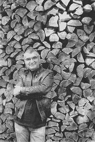 Иллюстрация к книге — Пол Пот. Камбоджа – империя на костях? [i_035.jpg]