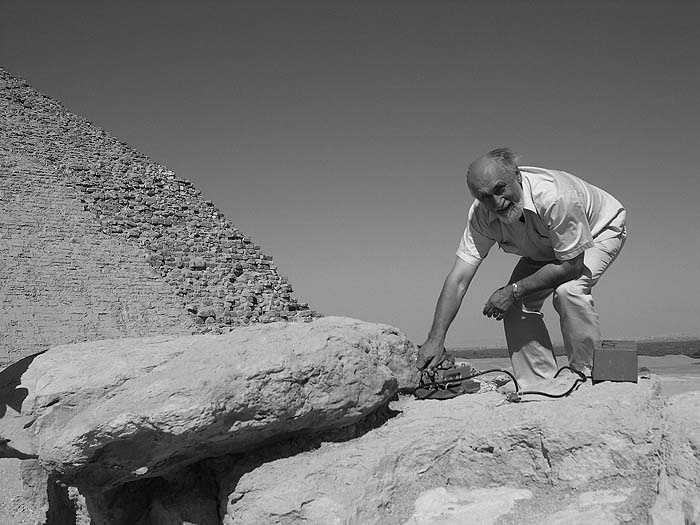 Иллюстрация к книге — Пирамиды. Загадки строительства и назначение [any2fbimgloader101.jpg]