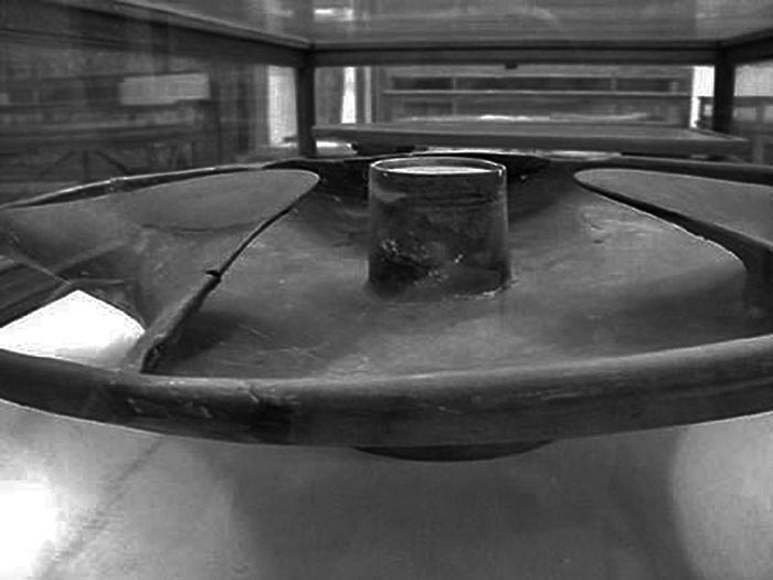 Иллюстрация к книге — Пирамиды. Загадки строительства и назначение [any2fbimgloader46.jpg]