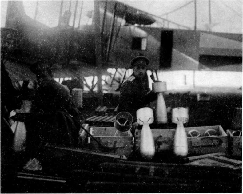 Иллюстрация к книге — &quot;Илья Муромец&quot;. Гордость русской авиации [i_241.jpg]