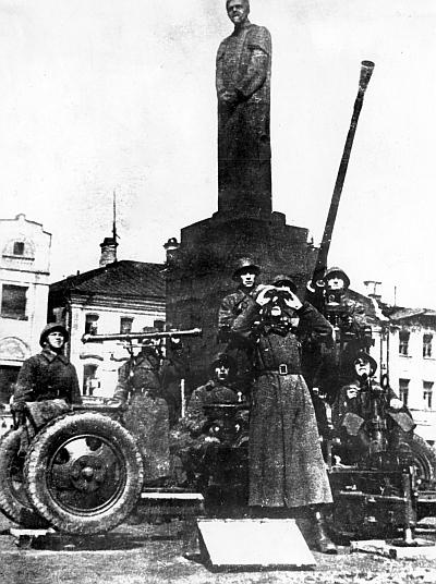 Иллюстрация к книге — 1941. &quot;Сталинские соколы&quot; против Люфтваффе [autogen_ebook_id110.jpg]