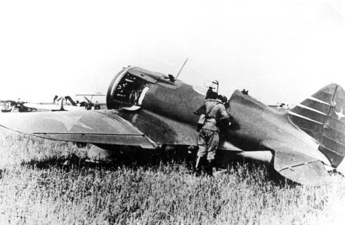 Иллюстрация к книге — 1941. &quot;Сталинские соколы&quot; против Люфтваффе [autogen_ebook_id327.jpg]