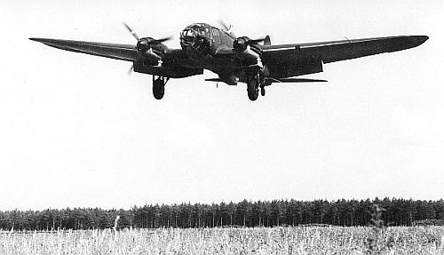 Иллюстрация к книге — 1941. &quot;Сталинские соколы&quot; против Люфтваффе [autogen_ebook_id52.jpg]