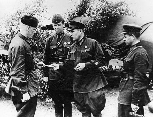 Иллюстрация к книге — 1941. &quot;Сталинские соколы&quot; против Люфтваффе [autogen_ebook_id85.jpg]