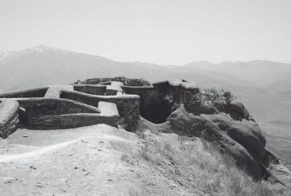 Иллюстрация к книге — История ислама. Исламская цивилизация от рождения до наших дней [i_119.jpg]