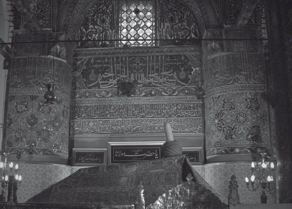 Иллюстрация к книге — История ислама. Исламская цивилизация от рождения до наших дней [i_145.jpg]